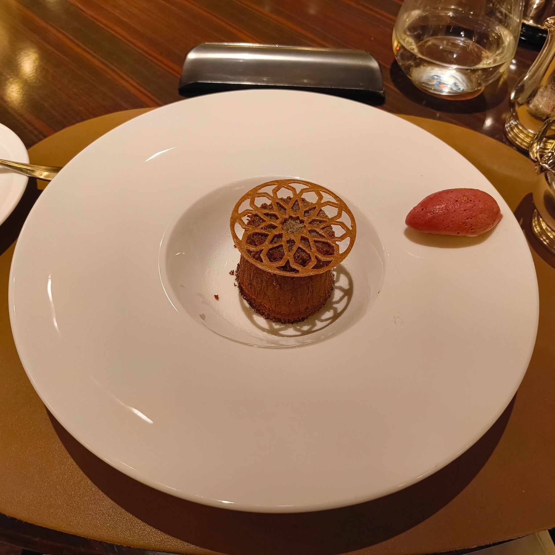 ヒルトン東京 メトロポリタングリル：ピスタチオラヴァケーキ

