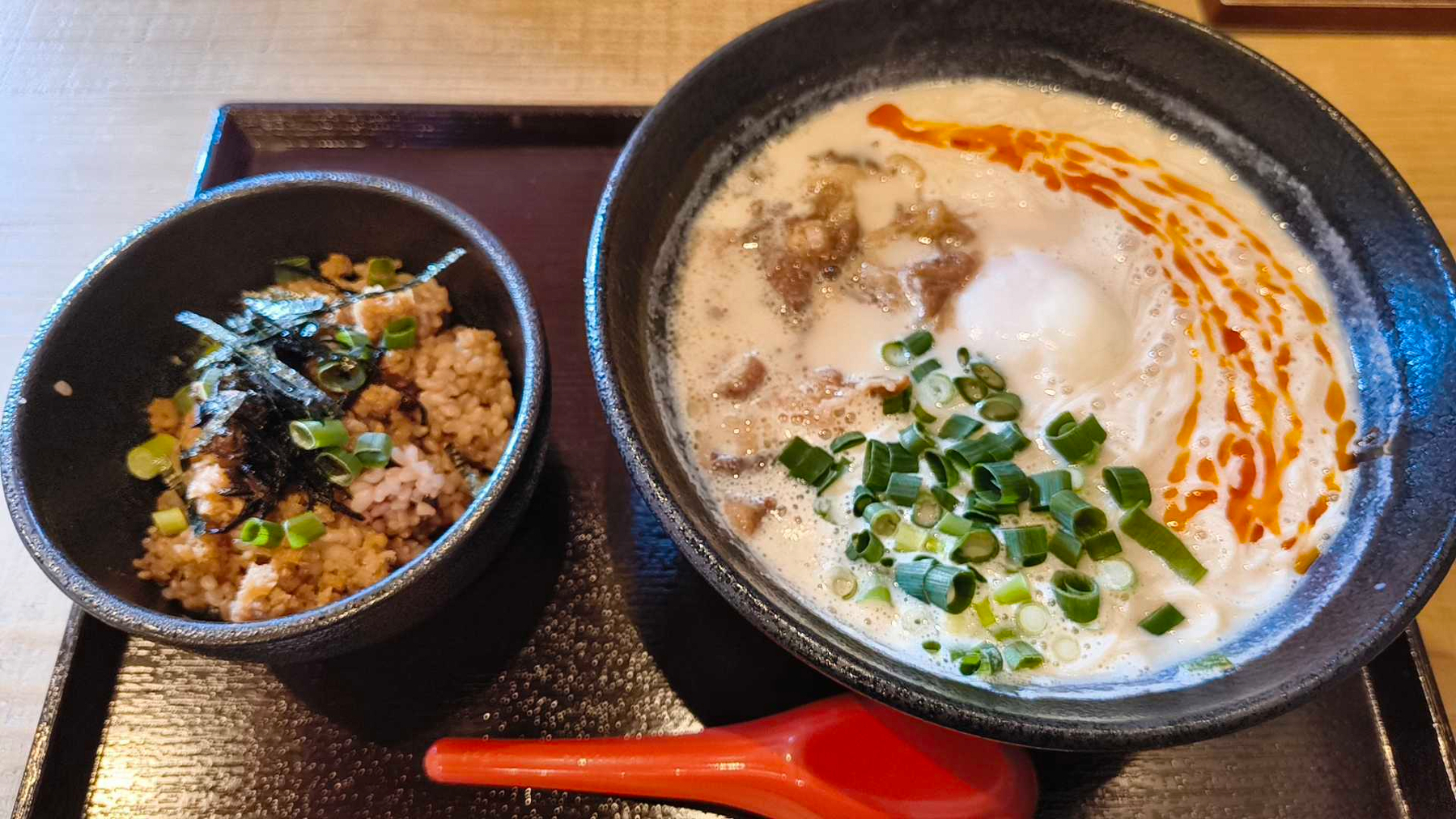 そうめん屋はやし：豆乳肉ラー素麺 / 寝かせ玄米のミニそぼろ丼　#青空ごはん部