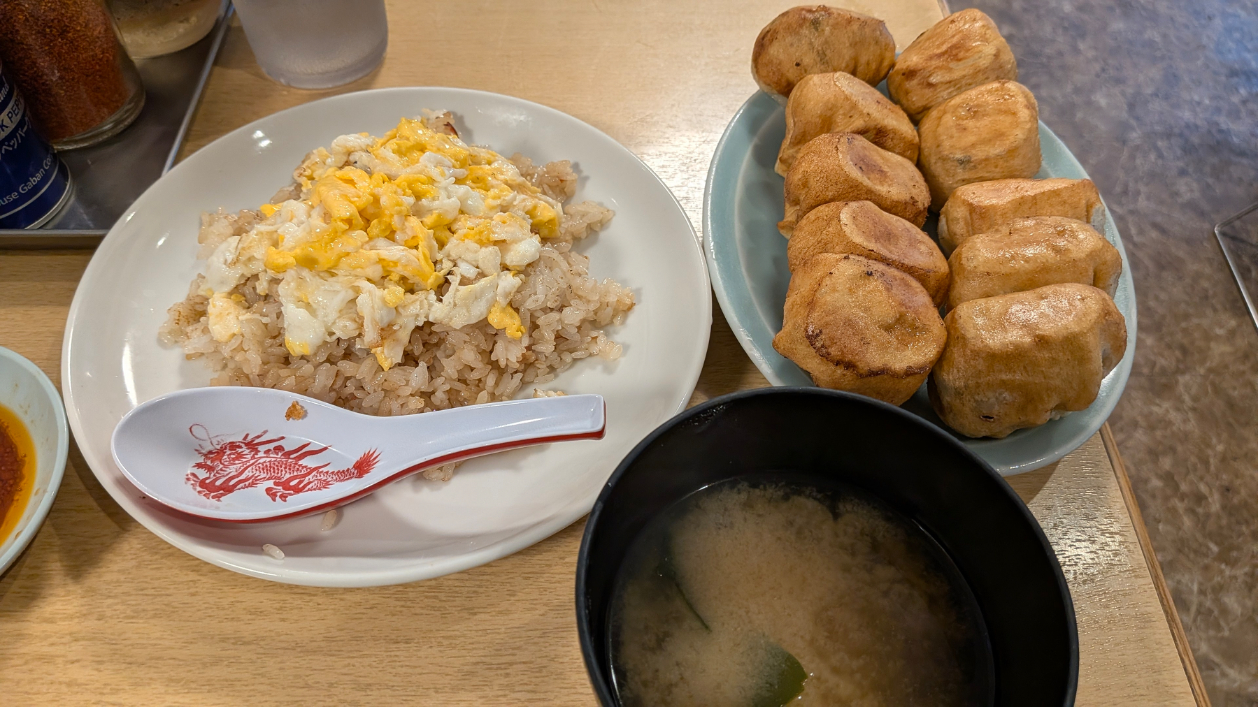 ファイト餃子:焼き餃子(10コ) / チャーハン #青空ごはん部